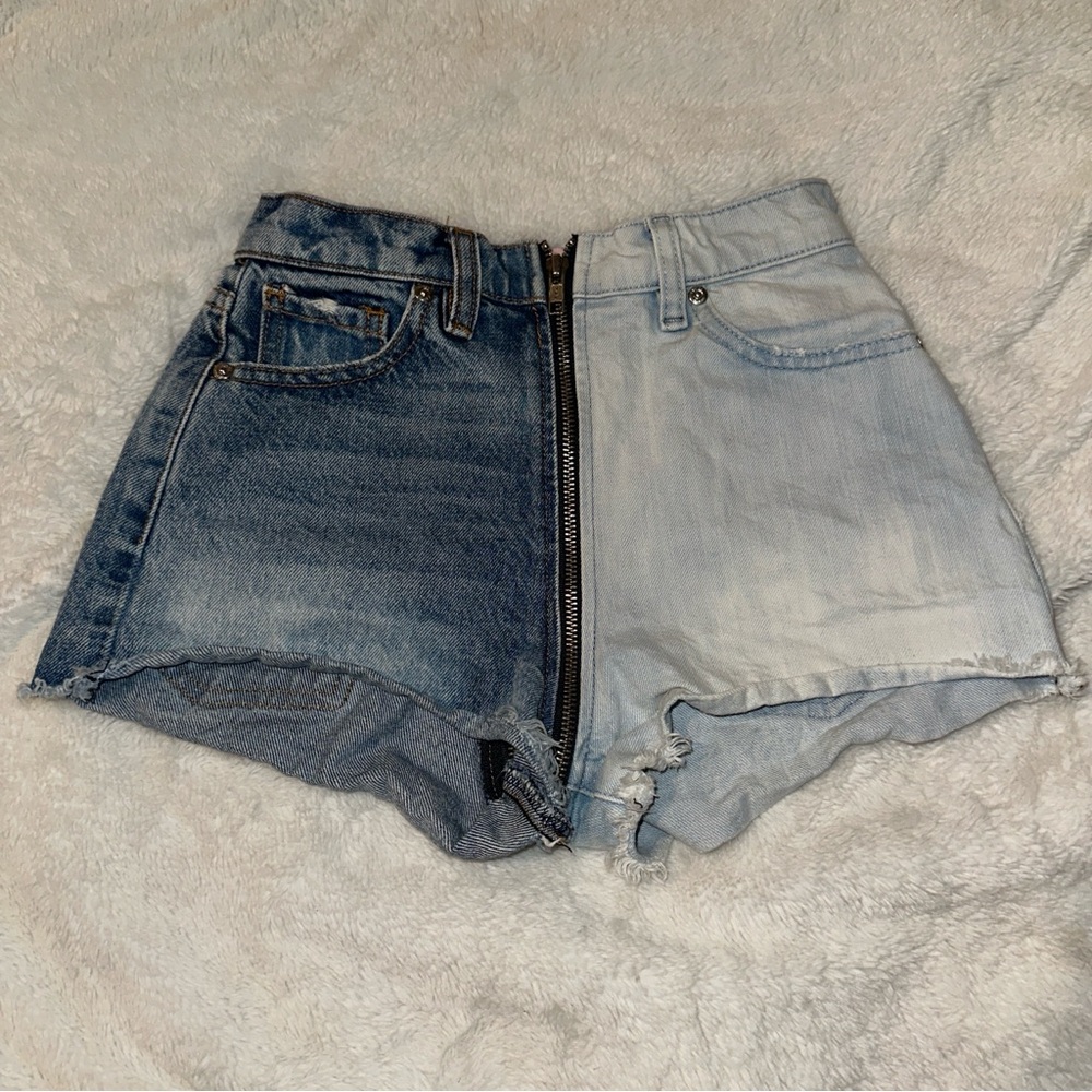 REVICE- Dual-Tone Blue Denim Shorts